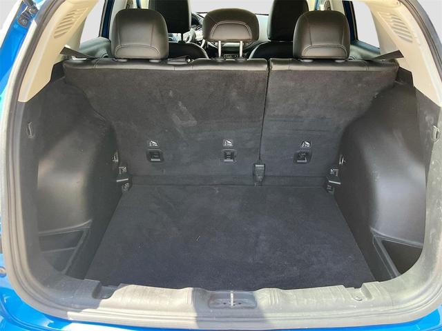 Photo of 2020 Laser Blue Pearlcoat Jeep Compass