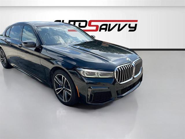 2022 BMW 750