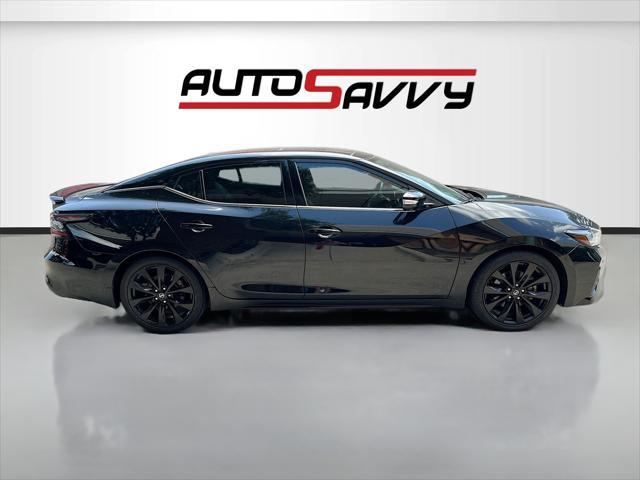Photo of 2022 Super Black Nissan Maxima
