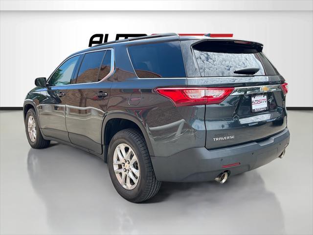 Photo of 2019 Graphite Metallic Chevrolet Traverse