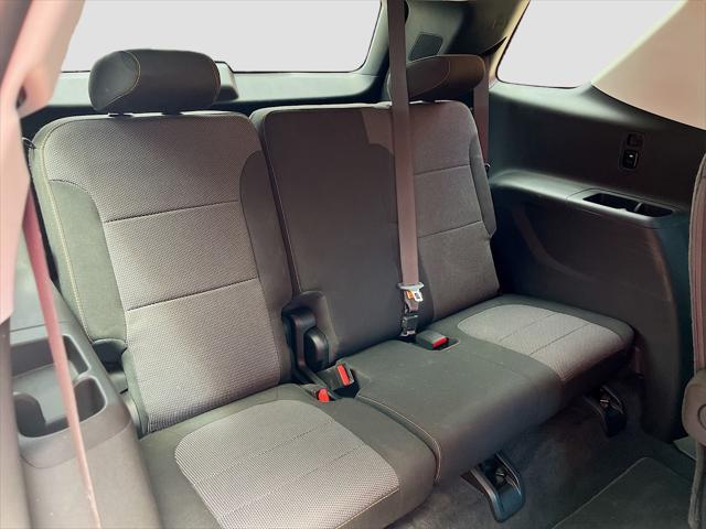 Photo of 2019 Graphite Metallic Chevrolet Traverse