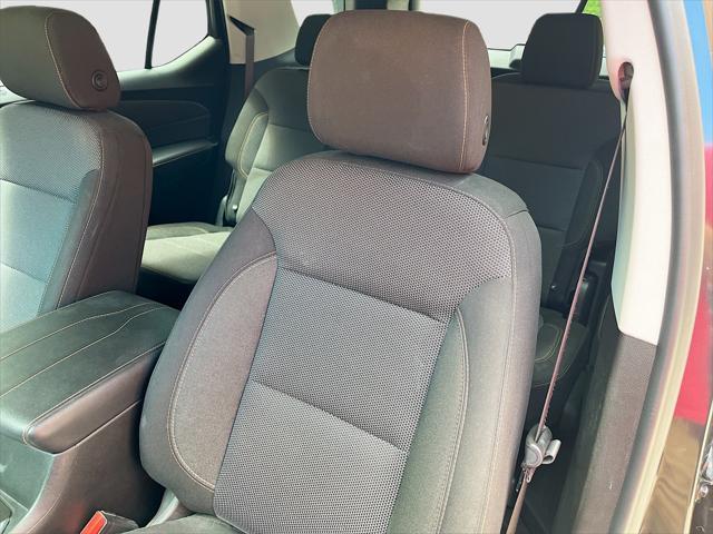 Photo of 2019 Graphite Metallic Chevrolet Traverse