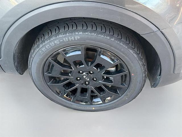 Photo of 2022 Gravity Grey Kia Telluride