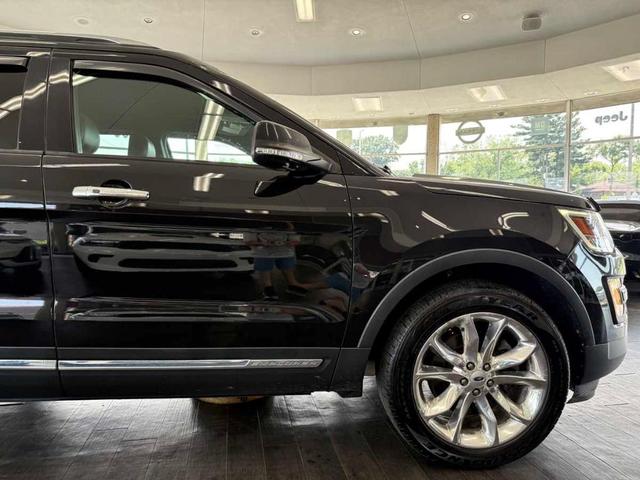 Photo of 2016 Shadow Black Ford Explorer