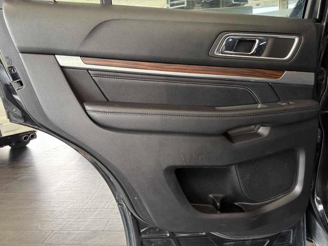 Photo of 2016 Shadow Black Ford Explorer