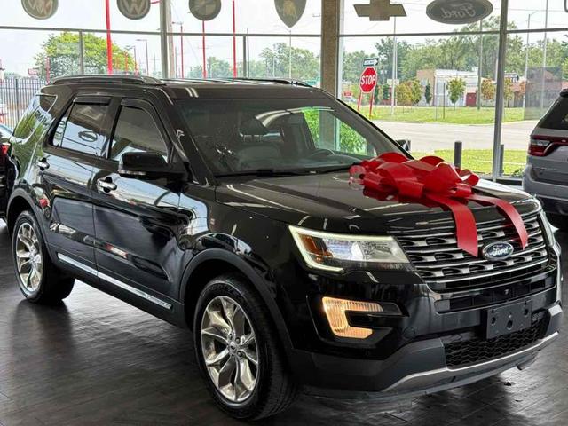 Photo of 2016 Shadow Black Ford Explorer