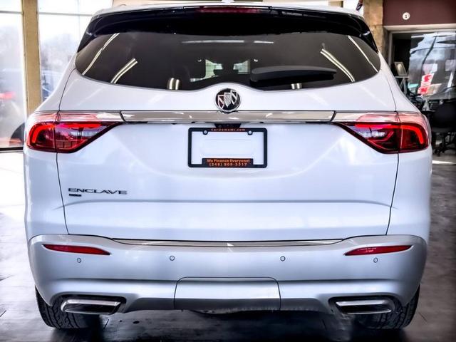 Photo of 2023 White Frost Tri-Coat Buick Enclave