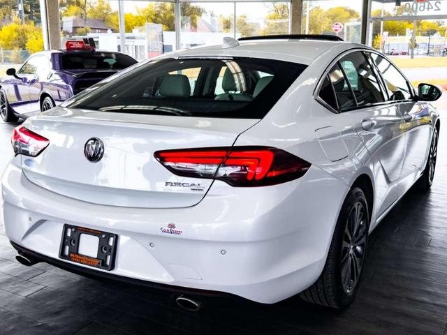 Photo of 2019 White Frost Tri-Coat Buick Regal Sportback