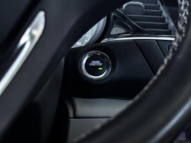 Photo of 2019 White Frost Tri-Coat Buick Regal Sportback