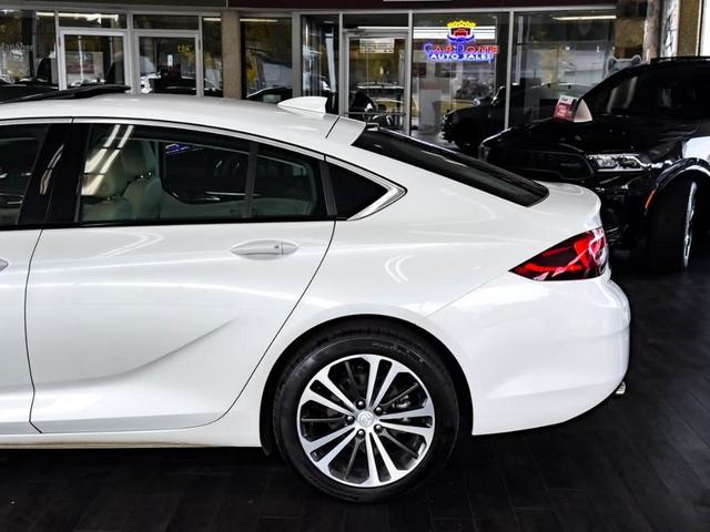 Photo of 2019 White Frost Tri-Coat Buick Regal Sportback