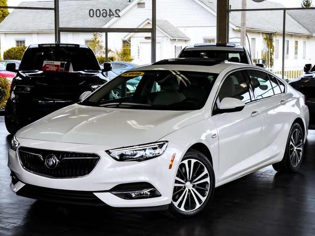 Photo of 2019 White Frost Tri-Coat Buick Regal Sportback