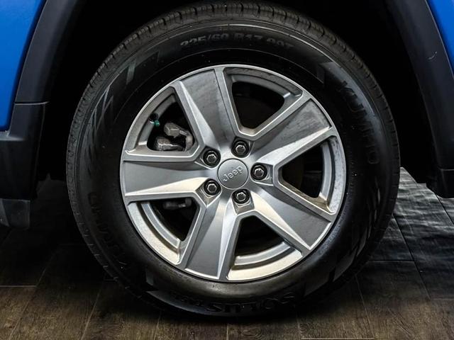 Photo of 2022 Laser Blue Jeep Compass