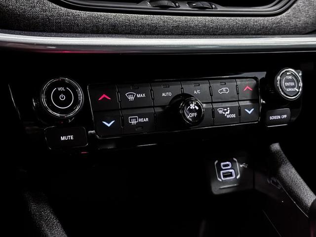 Photo of 2022 Laser Blue Jeep Compass