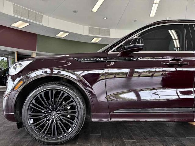 Photo of 2023 Diamond Red Lincoln Aviator