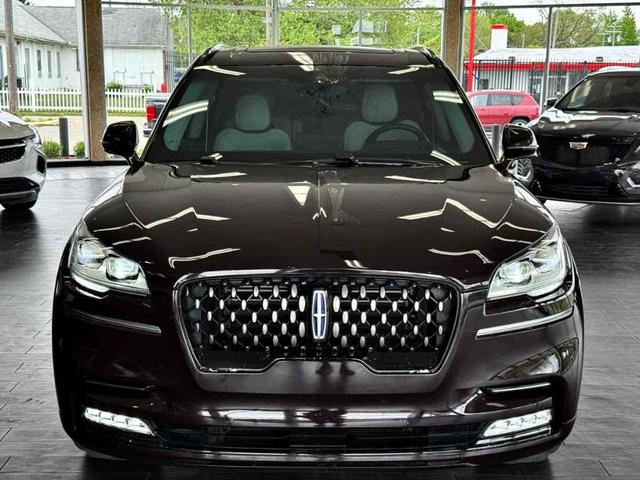 Photo of 2023 Diamond Red Lincoln Aviator