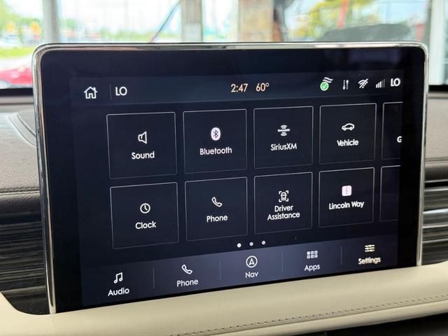 Photo of 2023 Diamond Red Lincoln Aviator