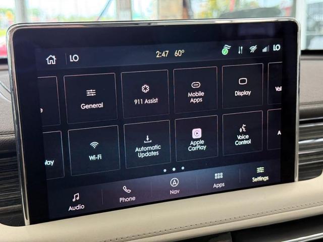 Photo of 2023 Diamond Red Lincoln Aviator
