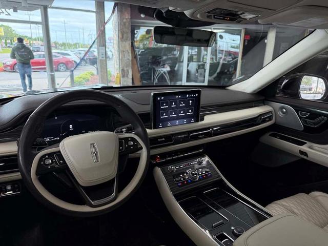 Photo of 2023 Diamond Red Lincoln Aviator