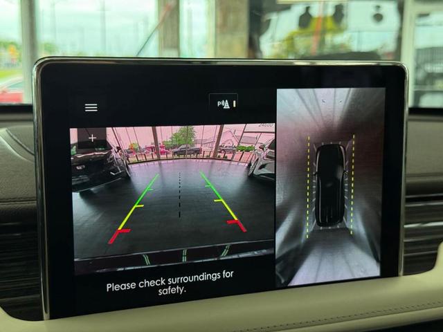 Photo of 2023 Diamond Red Lincoln Aviator