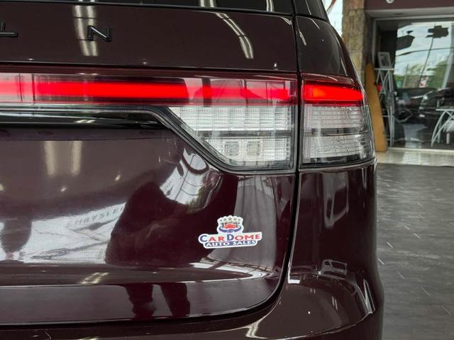 Photo of 2023 Diamond Red Lincoln Aviator