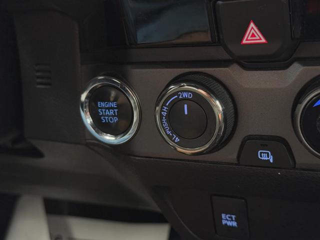 Photo of 2017 Blazing Blue Pearl Toyota Tacoma