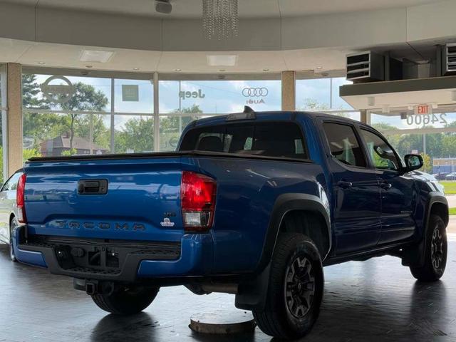 Photo of 2017 Blazing Blue Pearl Toyota Tacoma
