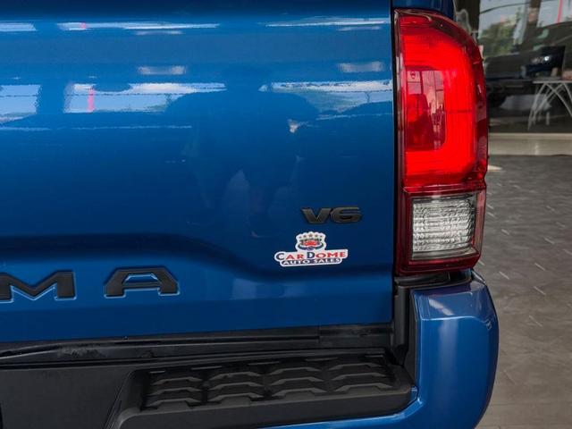 Photo of 2017 Blazing Blue Pearl Toyota Tacoma