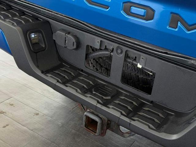 Photo of 2017 Blazing Blue Pearl Toyota Tacoma