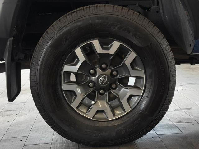 Photo of 2017 Blazing Blue Pearl Toyota Tacoma