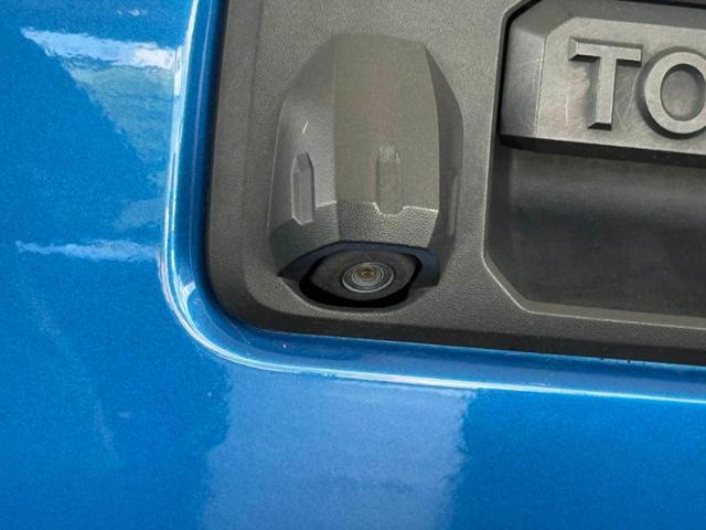 Photo of 2017 Blazing Blue Pearl Toyota Tacoma