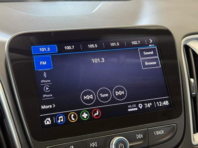 Photo of 2025 Summit White Chevrolet Malibu