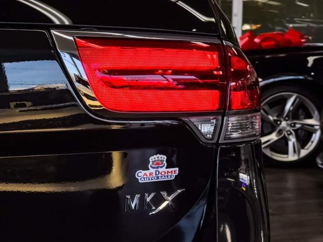 Photo of 2015 Tuxedo Black Metallic Lincoln MKX