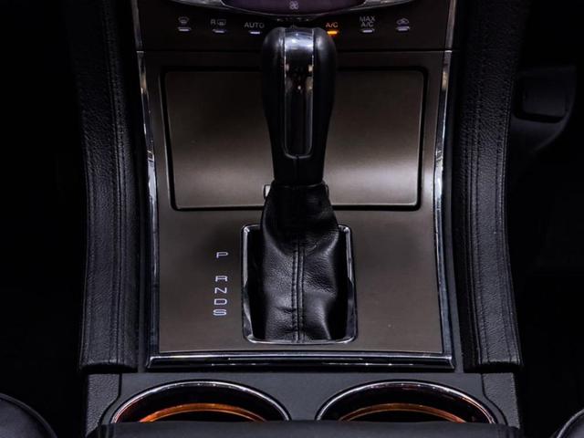 Photo of 2015 Tuxedo Black Metallic Lincoln MKX