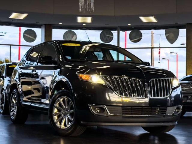 Photo of 2015 Tuxedo Black Metallic Lincoln MKX