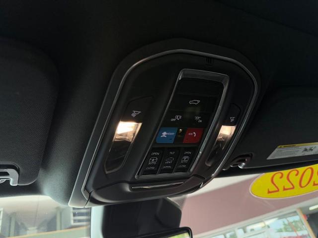 Photo of 2022 Diamond Black Jeep Wagoneer