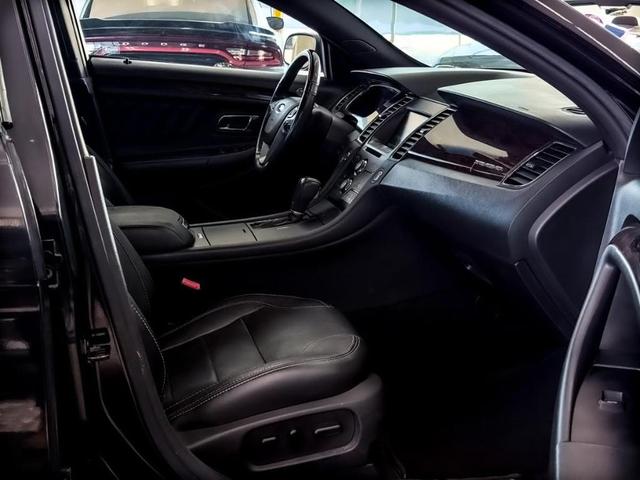 Photo of 2014 Tuxedo Black Metallic Ford Taurus