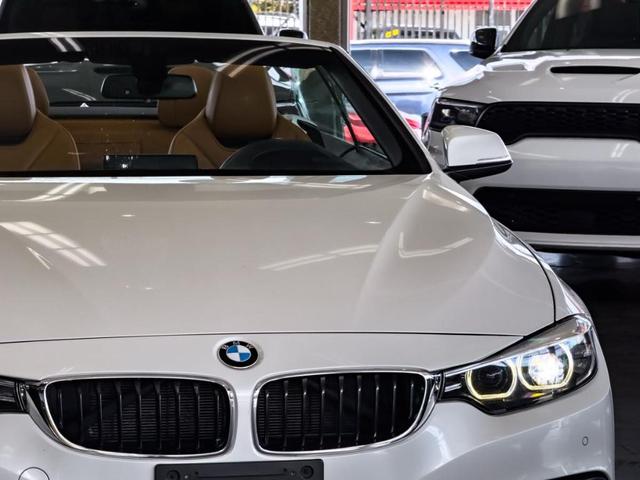 Photo of 2019 Mineral White Metallic BMW 430