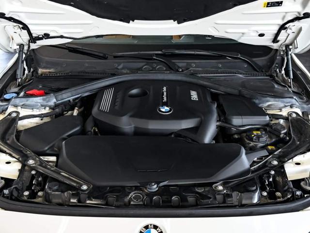 Photo of 2019 Mineral White Metallic BMW 430
