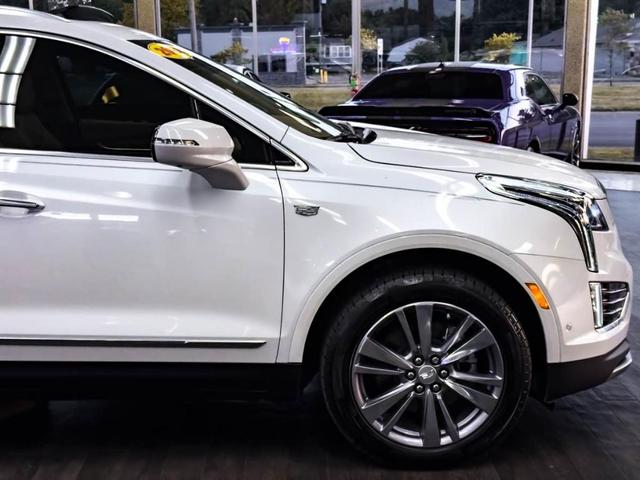 Photo of 2024 Crystal White Tri-Coat Cadillac XT5