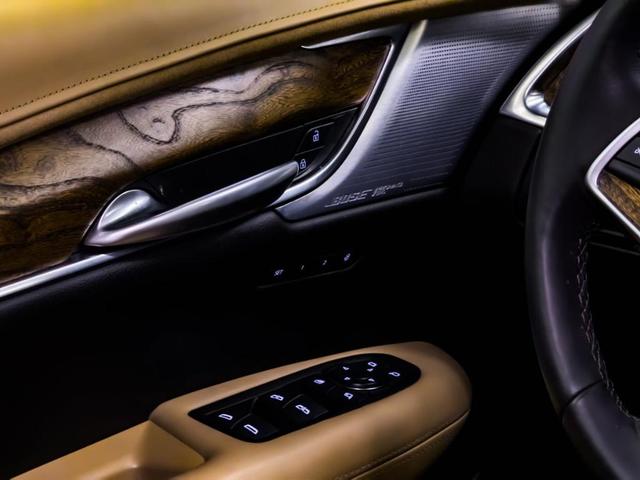Photo of 2024 Crystal White Tri-Coat Cadillac XT5