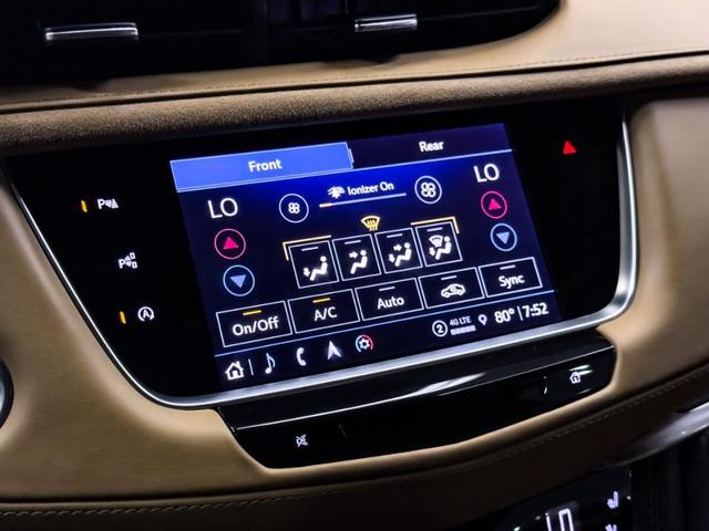 Photo of 2024 Crystal White Tri-Coat Cadillac XT5