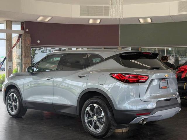 Photo of 2025 Sterling Gray Metallic Chevrolet Blazer