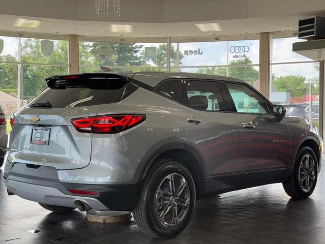 Photo of 2025 Sterling Gray Metallic Chevrolet Blazer