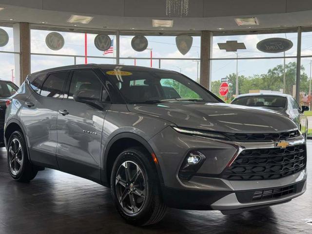 Photo of 2025 Sterling Gray Metallic Chevrolet Blazer