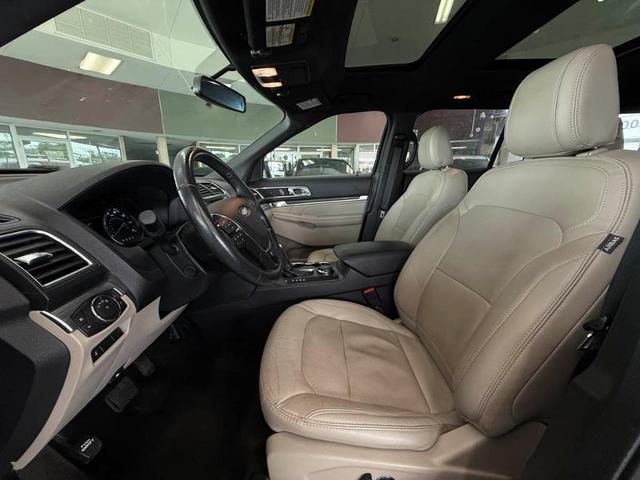 Photo of 2018 Shadow Black Ford Explorer