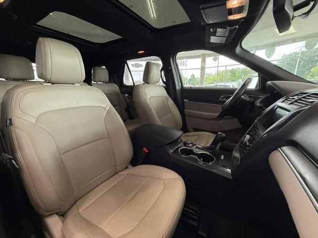Photo of 2018 Shadow Black Ford Explorer