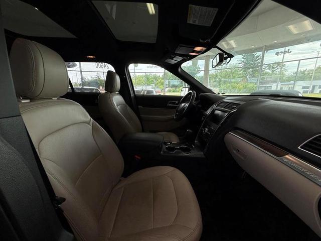 Photo of 2018 Shadow Black Ford Explorer