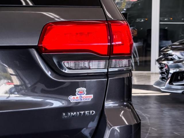 Photo of 2019 Granite Crystal Clearcoat Metallic Jeep Grand Cherokee