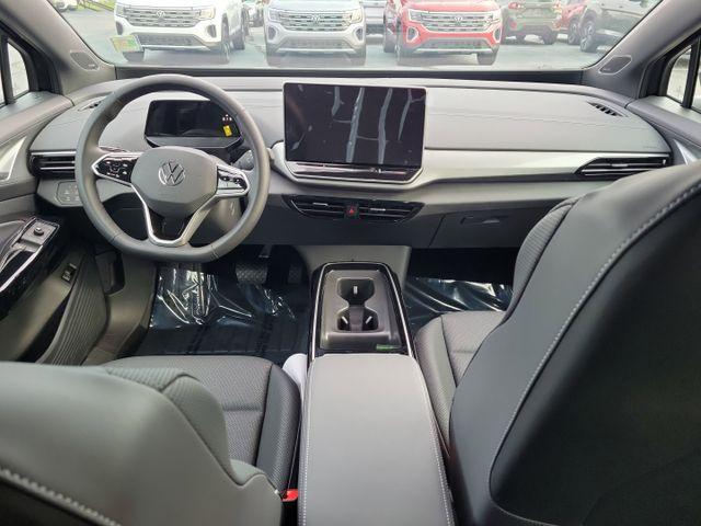 Photo of 2025 Deep Black Pearl Effect Volkswagen ID.4