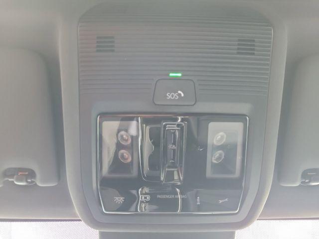 Photo of 2025 Deep Black Pearl Effect Volkswagen ID.4